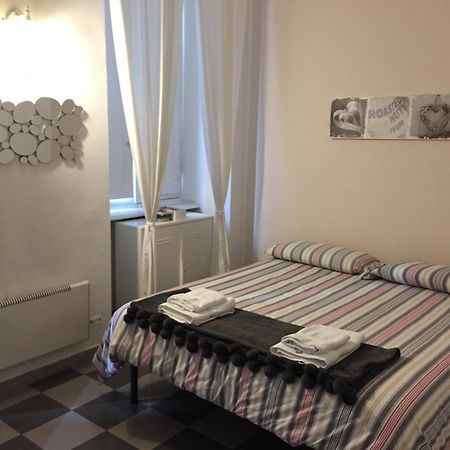 Bed2Go Turim Quarto foto